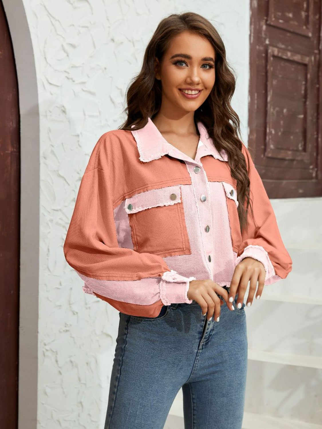 Streetwear-Ready Crop Jacket – Soft, Trendy, Functional

