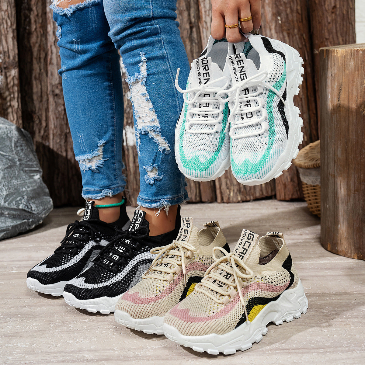 Stylish casual sneakers for women – lace-up lightweight sports shoes