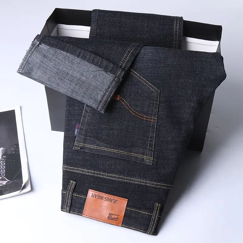 Tailored Men's Straight Jeans in Stonewashed Blue – Perfect Match for Jackets and Hoodies 