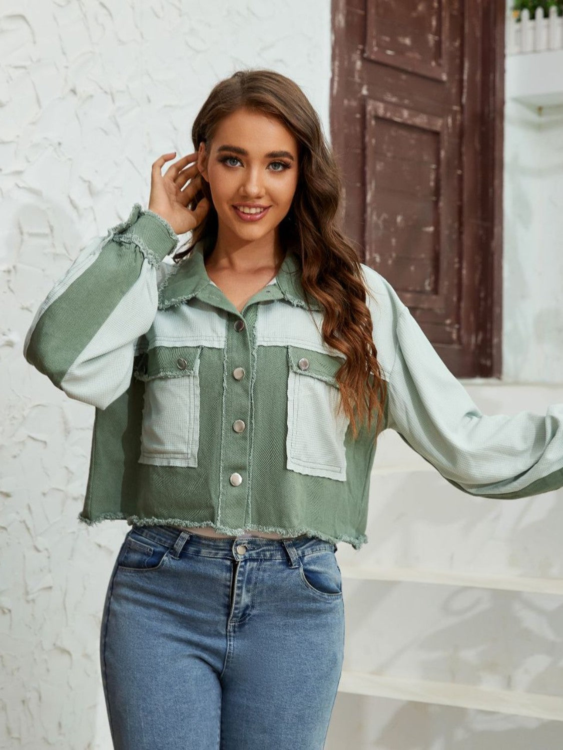 Urban Fashion Essential – Color Block Crop Layer

