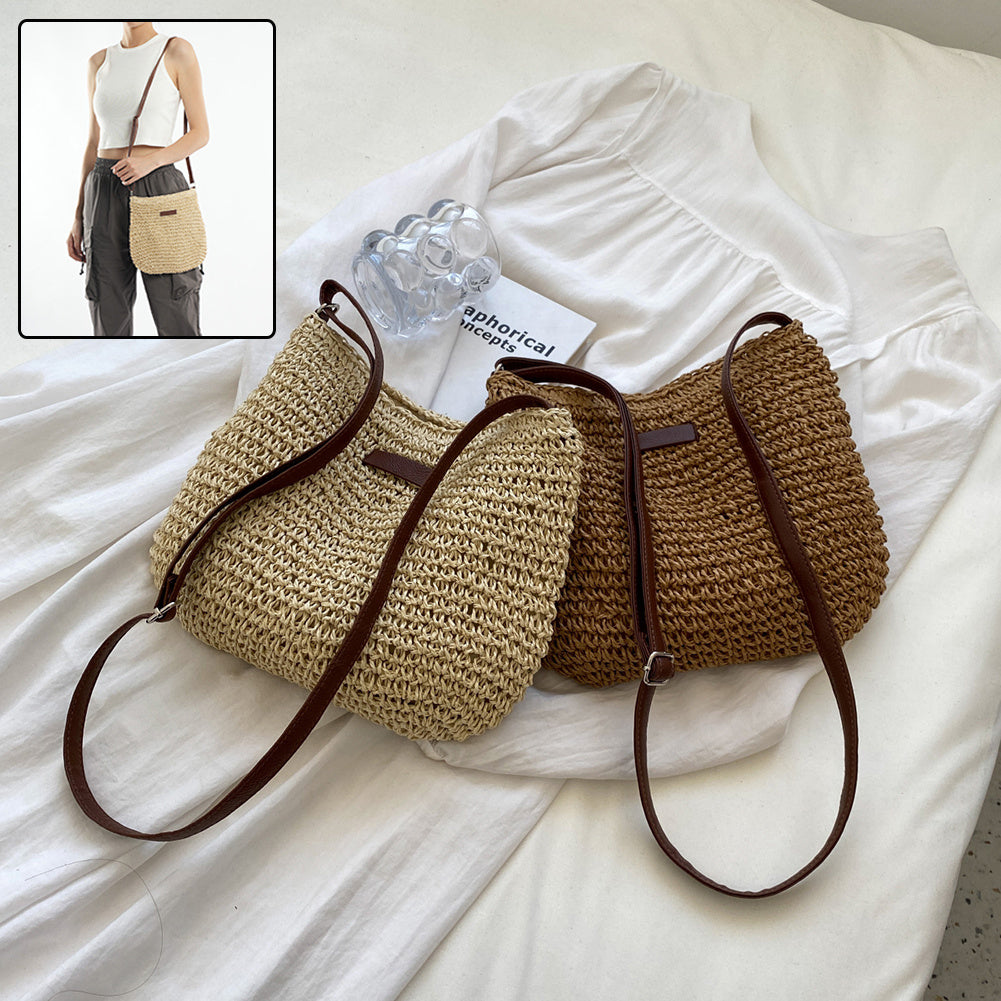 Vacation straw tote in beige – lightweight medium woven handbag