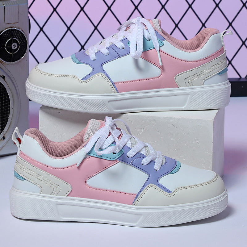 White and green couple street sneakers for everyday outfits

