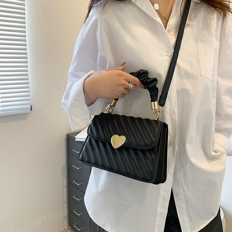 White women’s chain shoulder bag – Love metal accent