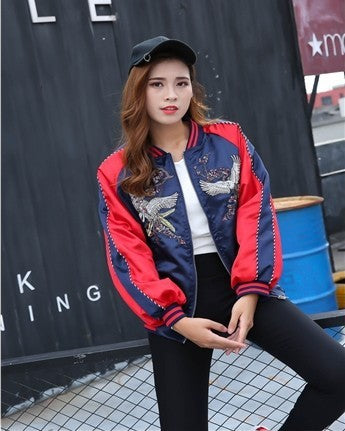 Stylish casual look with crane embroidery jacket in blue

