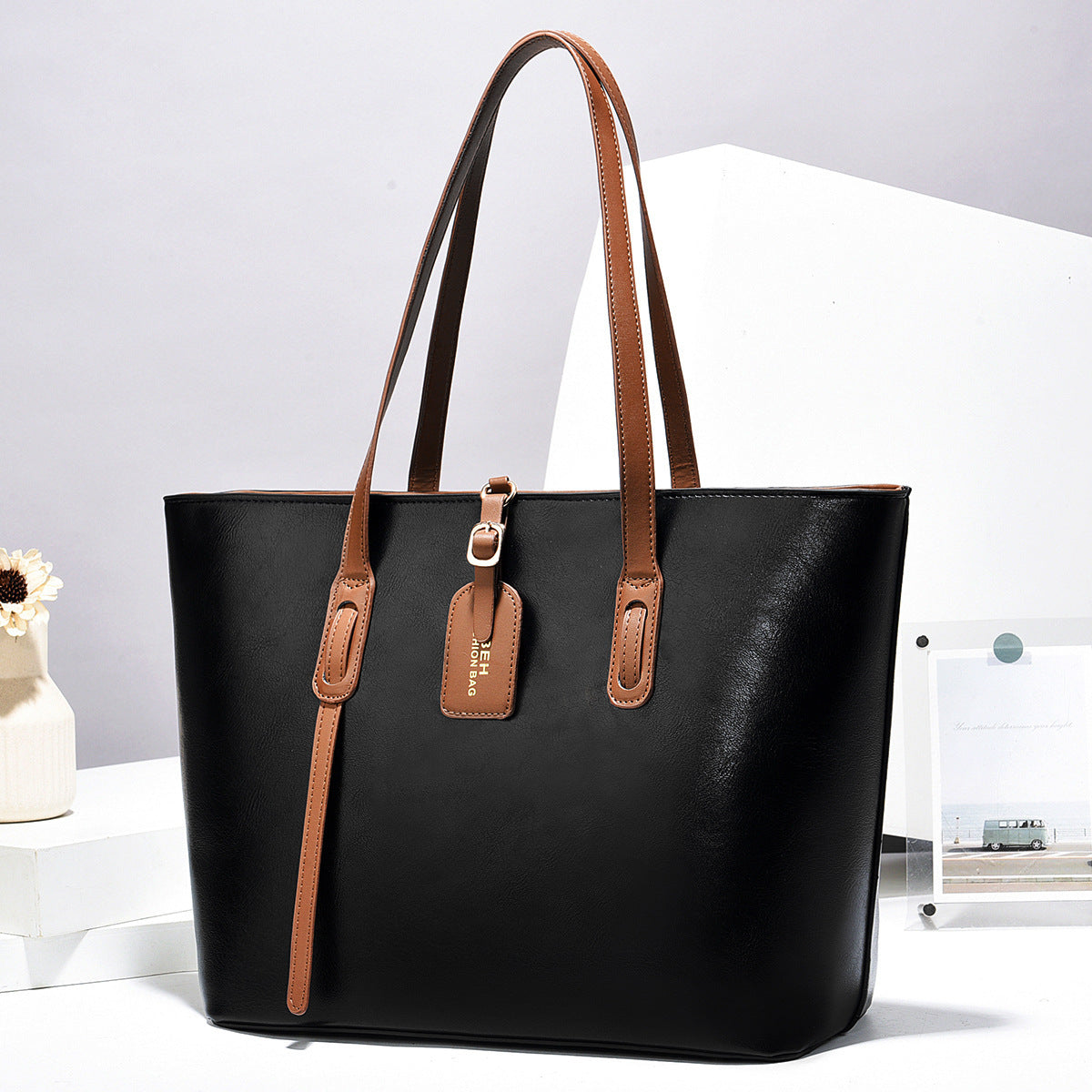 Women's Leather Pattern Shoulder Messenger Bag – size 32×13×27 cm fits tablet and planner