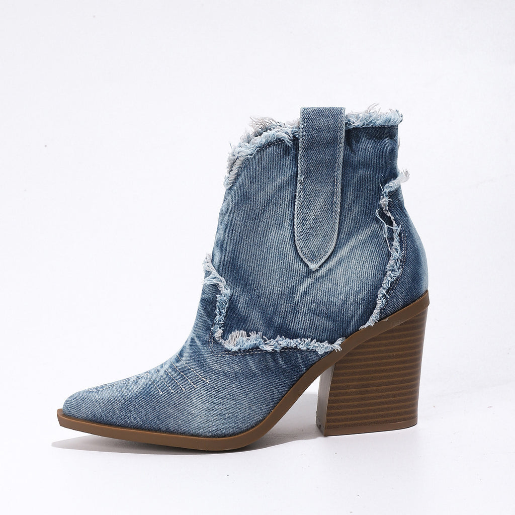 Women’s Western Ankle Boots – Evening Outfit Inspo

