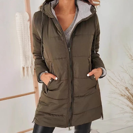 Women’s hooded cotton jacket in army green – practical pockets and sleek lines