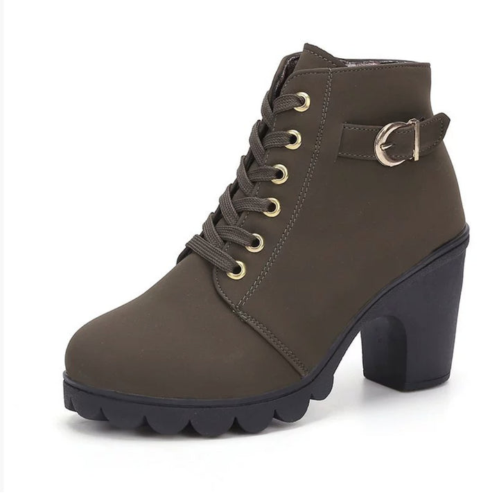 Women’s lace-up leopard print suede boots – stylish and warm for winter.