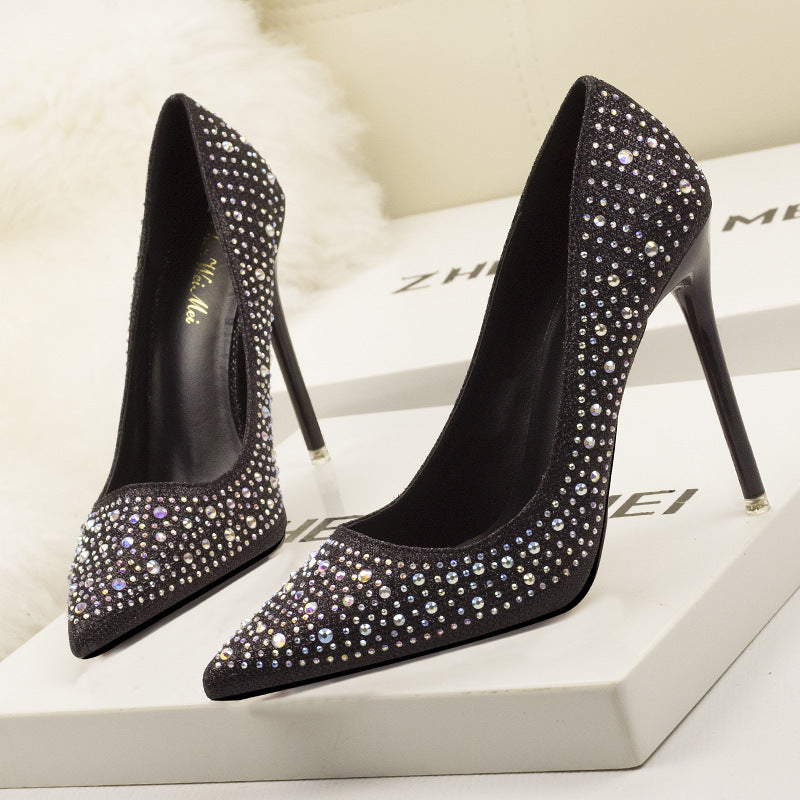 Women’s stiletto heels – versatile gray pump for office to after-hours