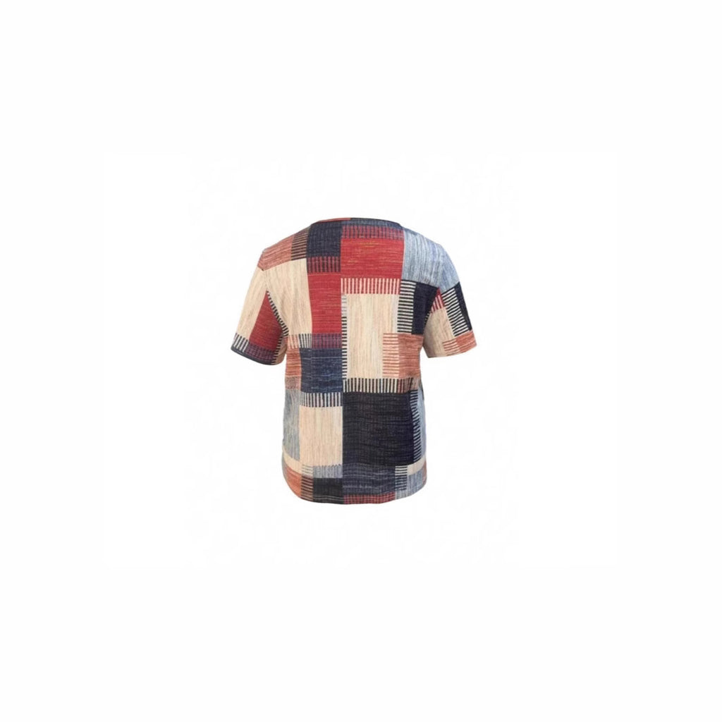 Lightweight pullover t-shirt for women with graphic square print


