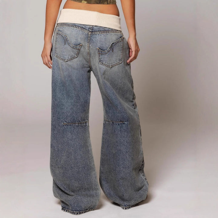 Relaxed casual streetwear pants with wide leg shape for women