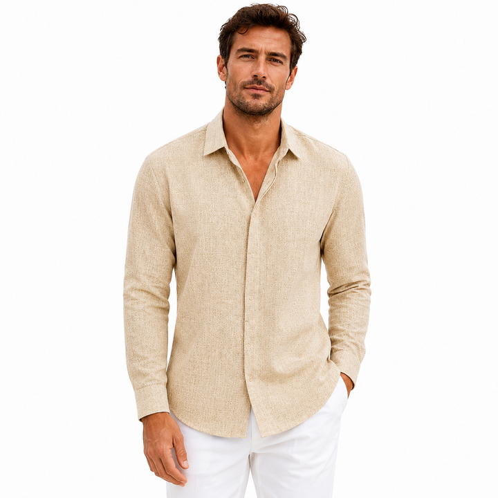 Loose fit men’s long sleeve shirt with quality fabric feel, ideal for casual looks and all-day comfort.