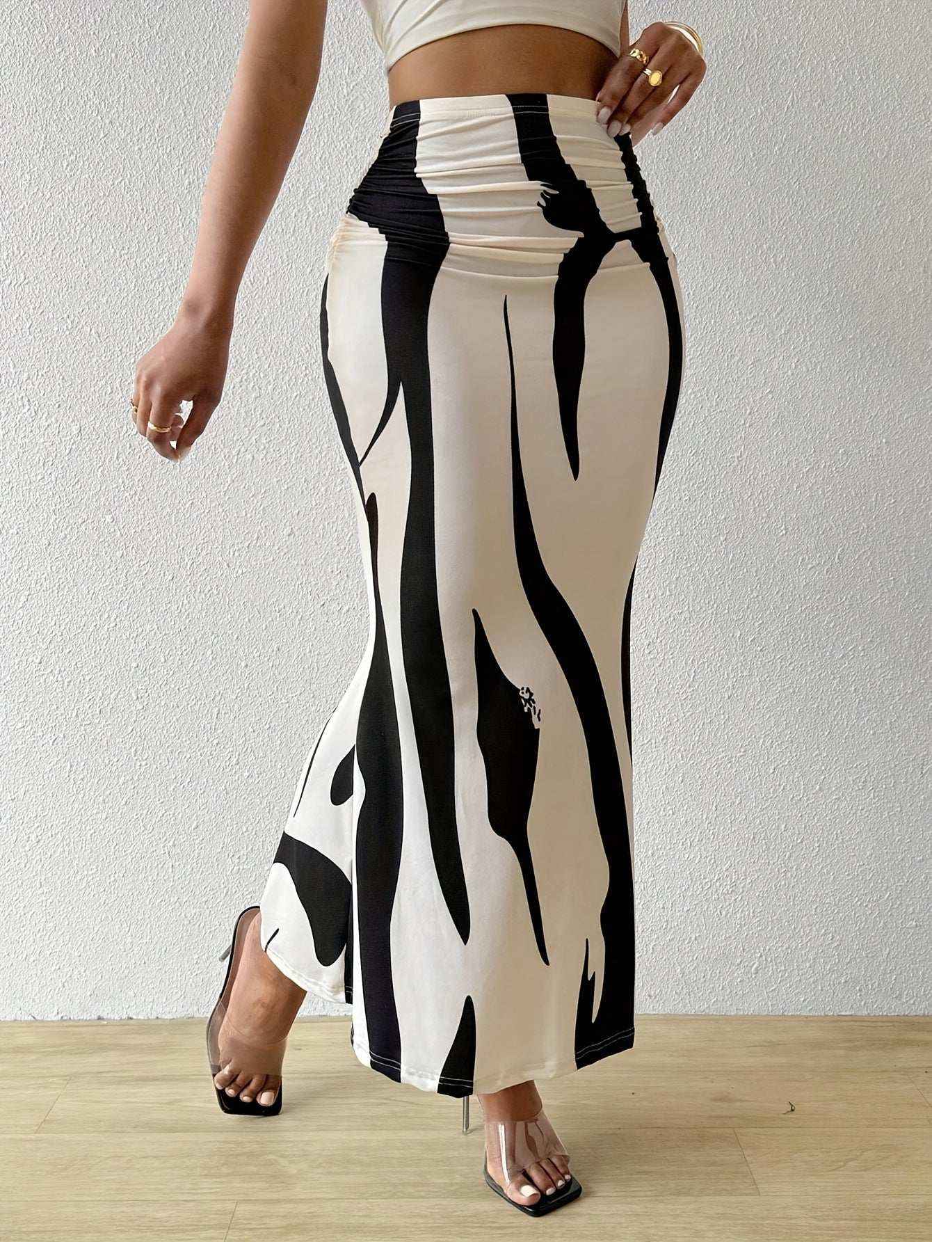 Zebra Slimming Dress – Bold, Elegant & Flattering Fit