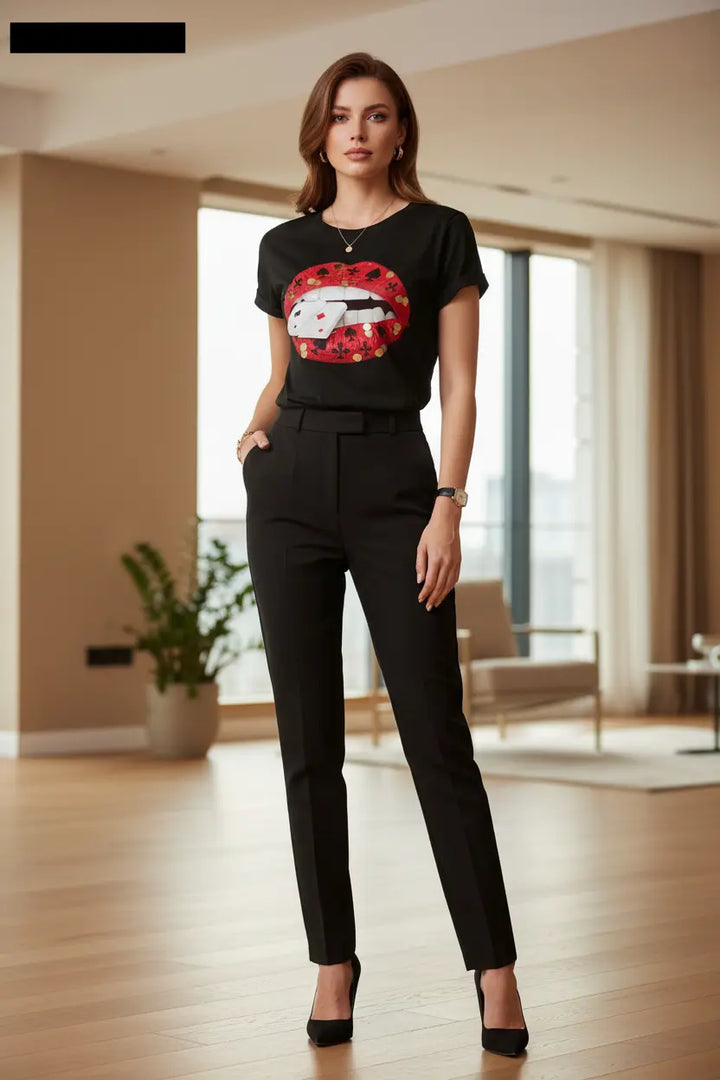 fashion cotton short sleeve tee front view round neckline finish