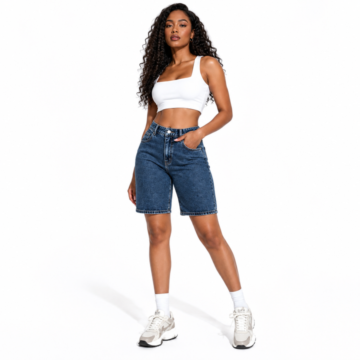 High-waisted denim capri pants for women in non-stretch polyester with a wide-leg cut, cropped length, and regular thickness.

