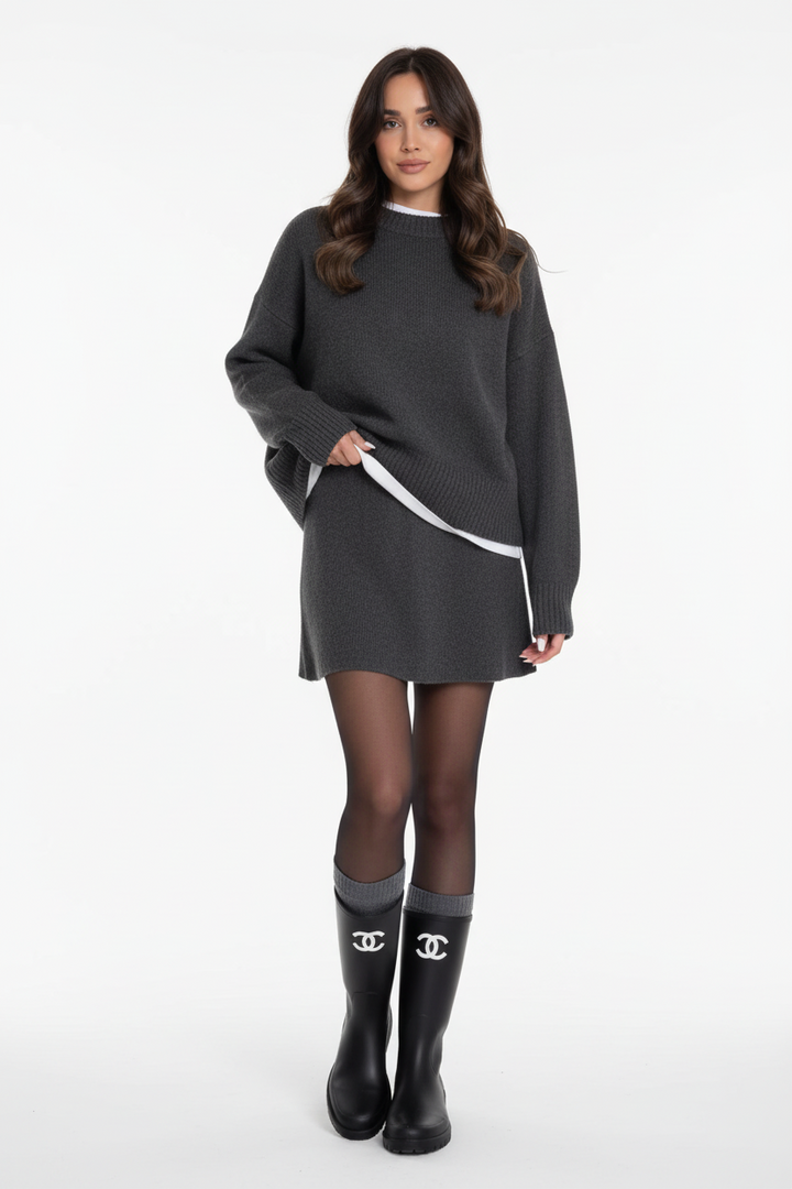 Close up of the soft polyester knit texture on a women&