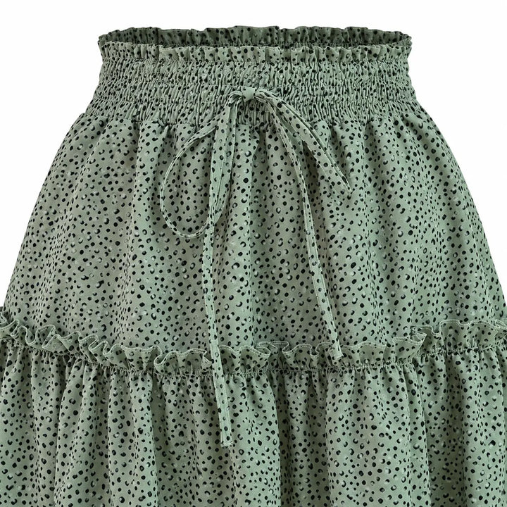 Close-up of the green skirt&