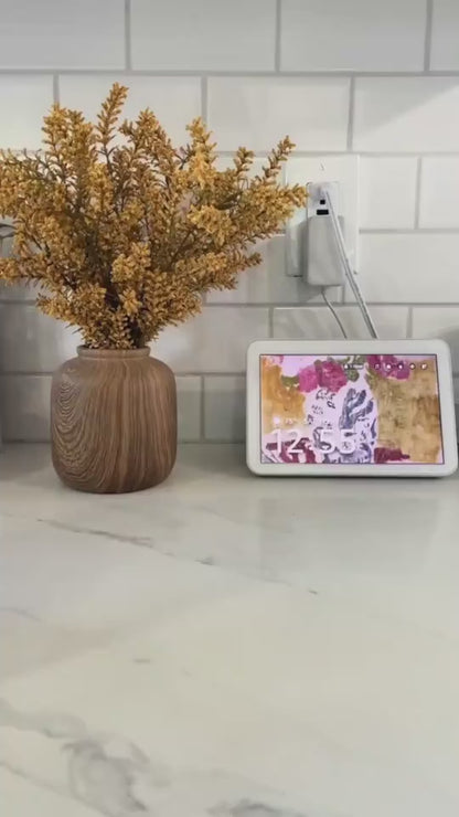 Levitating Drops from Anti-Gravity Humidifier: Aroma Therapy for Stress-Free Evenings