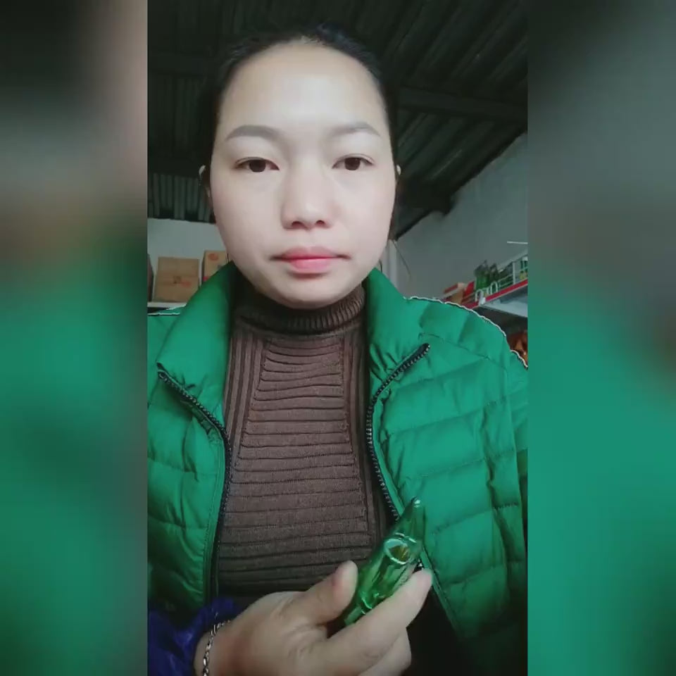 Daily wear look using Aloe Vera Color Changing Lipstick at work