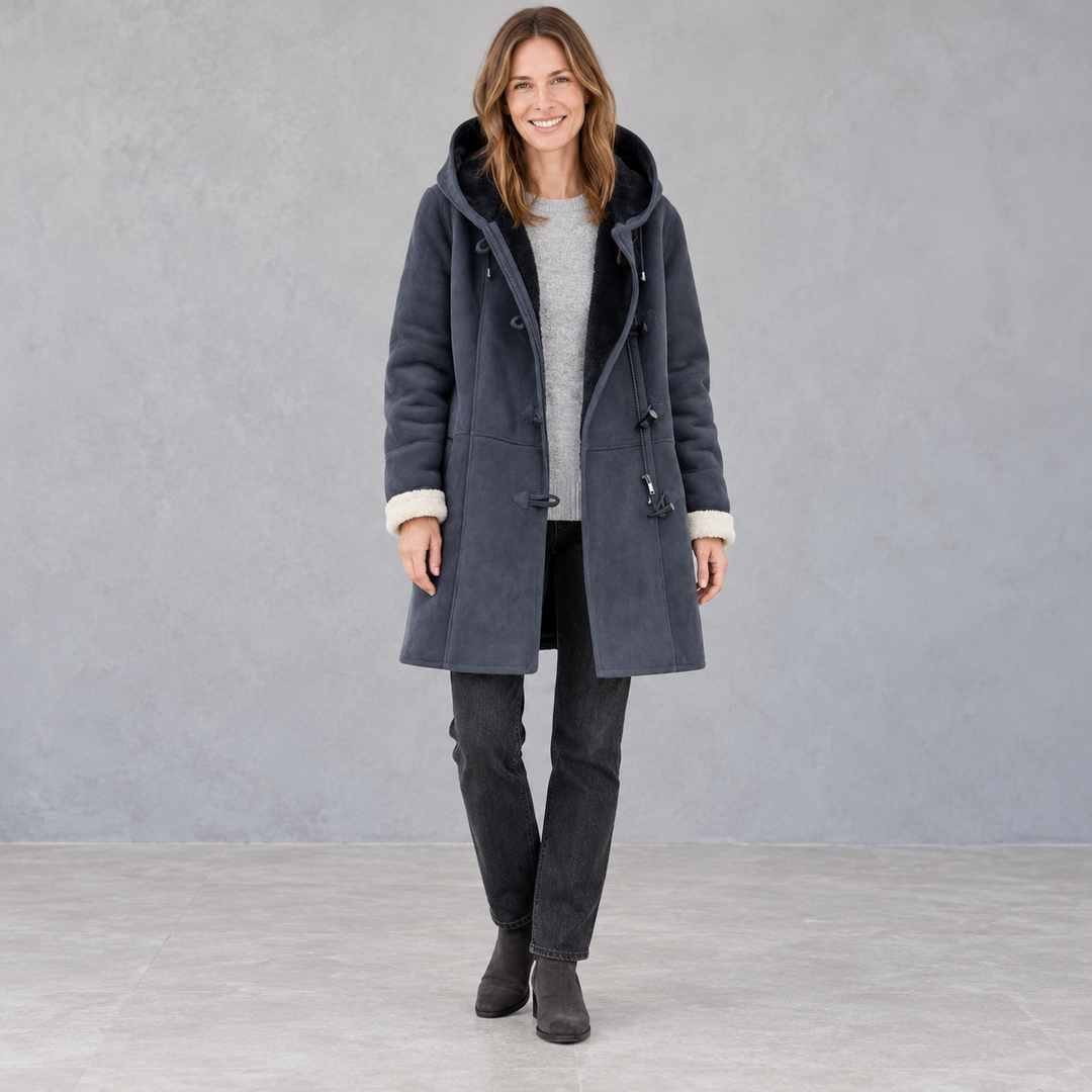 Model wearing the navy blue women&