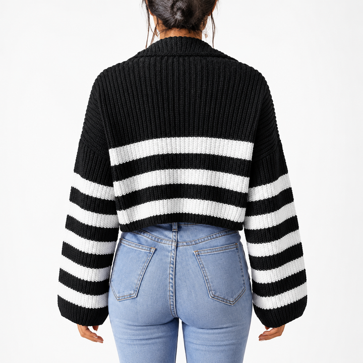 Back view of women&